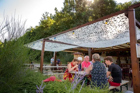 Camping Le Lac De Saint-point foto 6