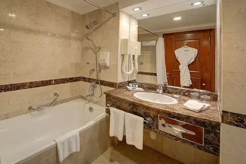 Royal Ascot Hotel in Dubai — foto 16