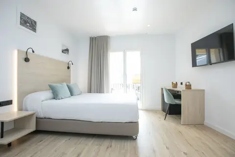 Hotel Coral Boutique in Torroella de Montgrí — foto 17