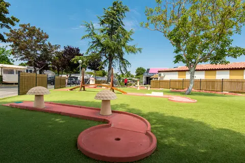Camping Club Les Brunelles in Longeville-sur-Mer — foto 21