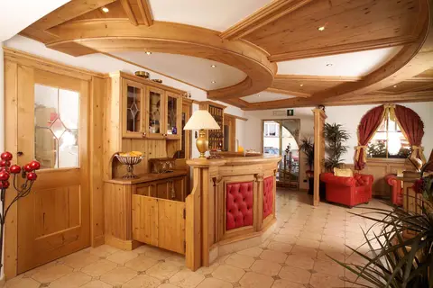 Hotel Flora in Sëlva - Wolkenstein in Gröden - Selva di Val Gardena — foto 10