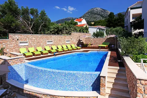 Hotel Bol in Bol — foto 4