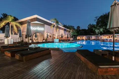 Bamboo Suites in Ιαλυσός — foto 5