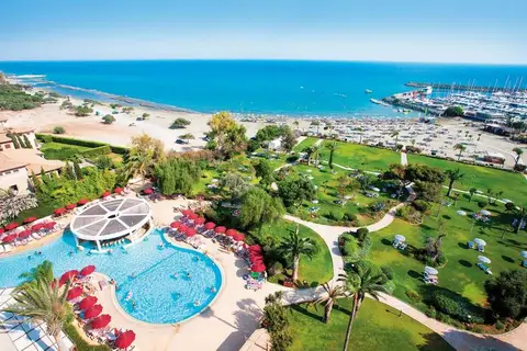 St. Raphael Resort in Limassol — foto 3