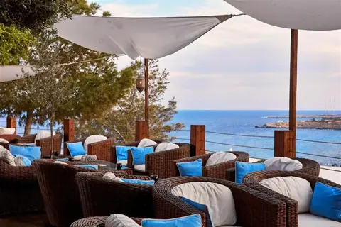 Grecian Park Hotel in Παραλίμνι — foto 21