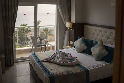 Cleopatra Golden Beach Hotel in Alanya — foto 11
