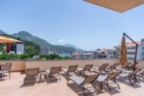N Hotel in Sutomore — foto 15