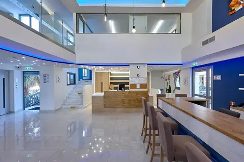 Pollis Hotel in Chersonissos — foto 16