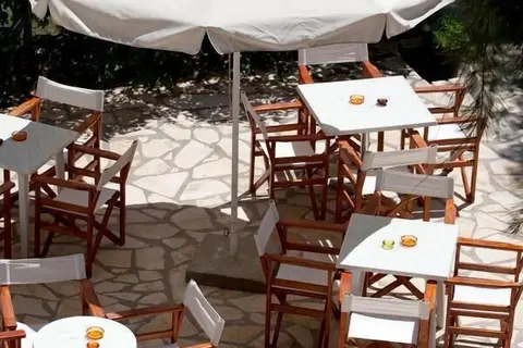 Milton in Ρόδα — foto 16