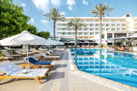 Constantinou Bros Pioneer Beach Hotel in Paphos — foto 11