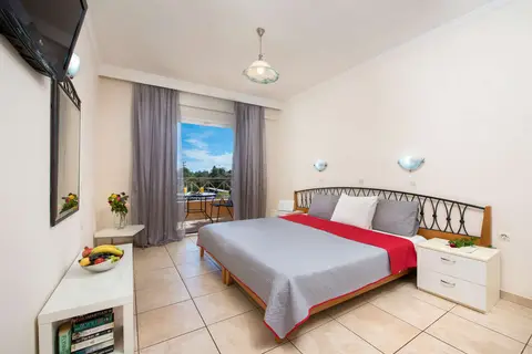 Kavos Plaza in Δημοτική Ενότητα Λευκιμμαίων — foto 5