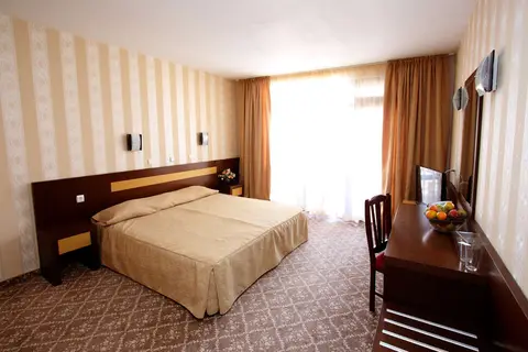 Hotel Izola Paradise in Несебър — foto 2