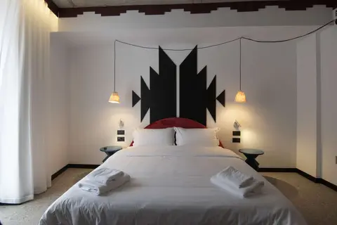 Bazaar Hotel in Tirana — foto 3