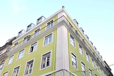 Brown's Central Hotel in Almada — foto 12