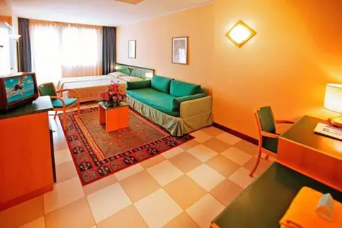 Hotel Du Parc in Sirmione — foto 16