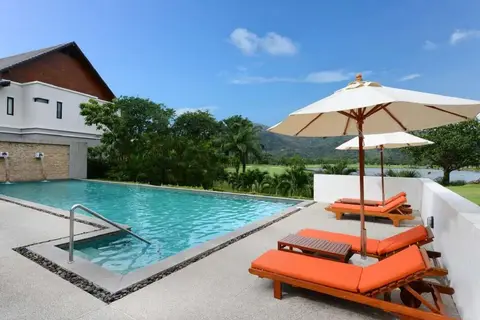 Tinidee Golf Resort Phuket in ตำบลกะทู้ — foto 2