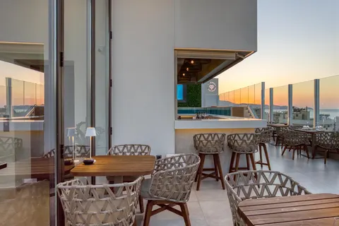 Ethereal White Hotel foto 18