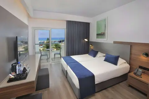Okeanos Beach Boutique Hotel in Ayia Napa, foto 14