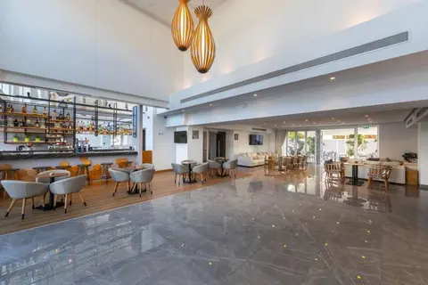 Protaras Plaza Hotel in Παραλίμνι — foto 18