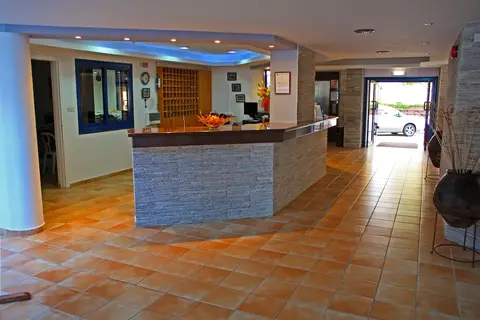 MyroAndrou Hotel Apartments in Leoforos Protara-Cavo Greco, foto 15