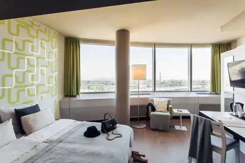 harry’s home Wien Millennium Tower in Wenen — foto 18