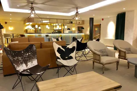 Apartamentos SNÖ Vall de Boi in la Palma de Cervelló — foto 14
