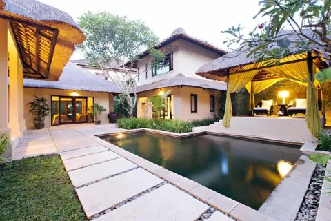 KAYUMANIS SANUR PRIVATE VILLAS &SPA in Denpasar — foto 3