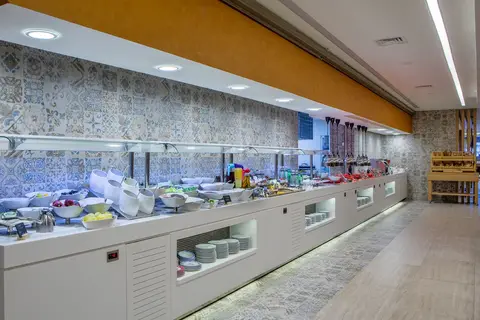 Holiday Inn Antalya - Lara in Muratpaşa — foto 2