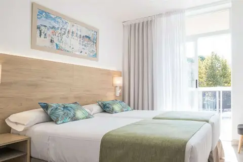 Cye Holiday Centre in Salou — foto 17