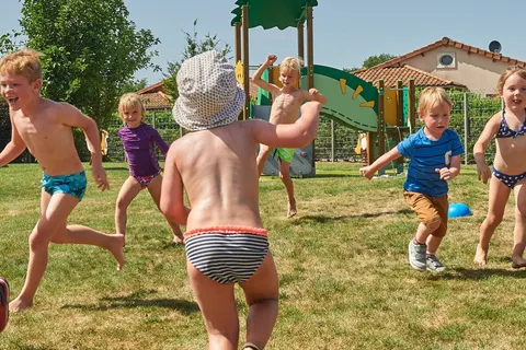 Vakantiepark Domaine Les Forges foto 6