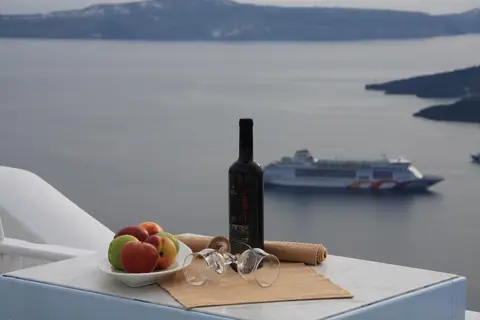 Manos Small World in Δημοτική Ενότητα Θήρας — foto 4