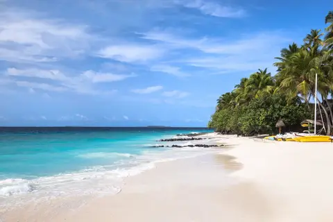 Taj Coral Reef Resort & Spa, Maldives in Nooraanee Shop 2 — foto 18