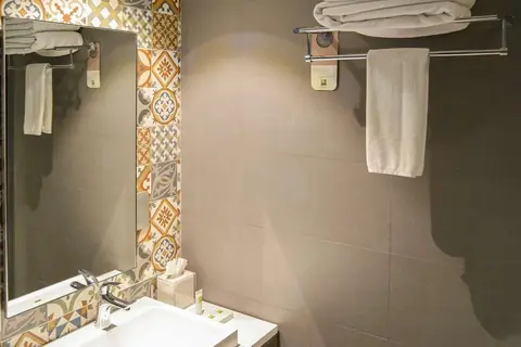 Ibis Styles Dubai Jumeira in Dubai — foto 15