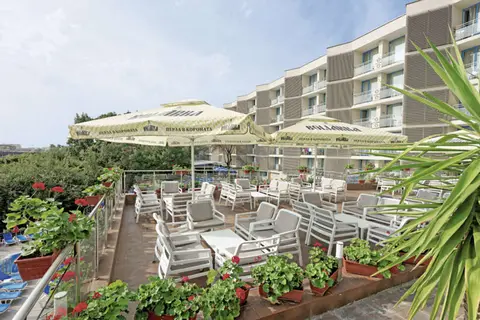 Slavey Hotel in Славей — foto 22