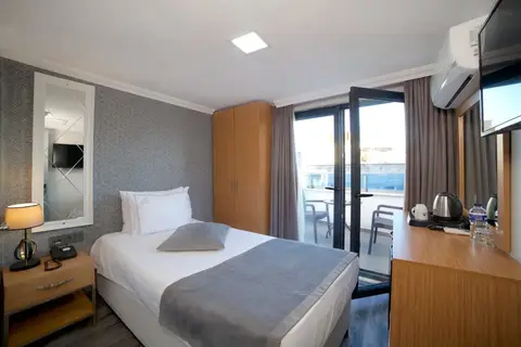 Almina Inn Hotel in Küçükçekmece — foto 8
