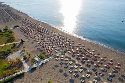 Pegasos Deluxe Beach Hotel in Φαληράκι — foto 24