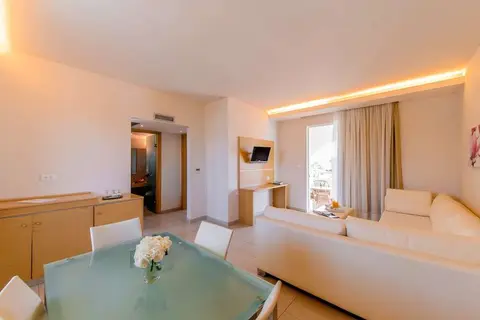 Afandou Bay Village Resort & Hotel in Afandou, foto 2