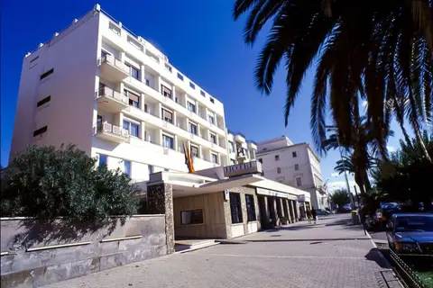 Hotel Mediterraneo in Civitavecchia — foto 10