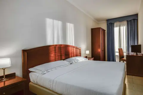Hotel Mediterraneo in Civitavecchia — foto 17