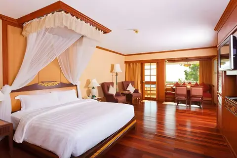 Hotel Diamond Cliff Resort & Spa in ตำบลป่าตอง — foto 5