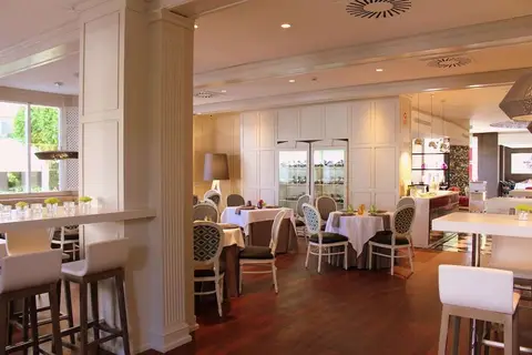 Aparthotel Monarque Sultan in Marbella — foto 24