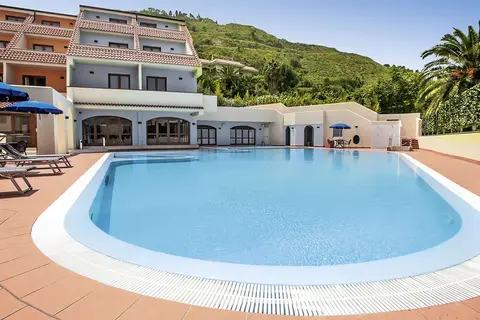 Tropis in Tropea