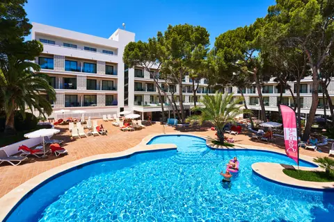 Hotel & Spa S'Entrador Playa in Cala Ratjada