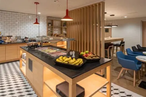 Holiday Inn Express Hamburg Süd foto 15