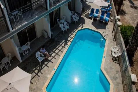 Crystallo Apartments in Paphos