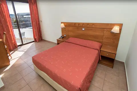 Cleopatra Superior Hotel in Καρδάμαινα — foto 12