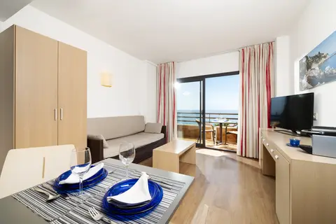 Almirall Apartaments in Lloret de Mar — foto 10