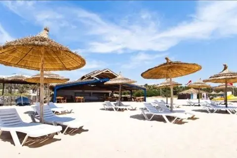 Le Zenith Hotel in الحمامات — foto 23