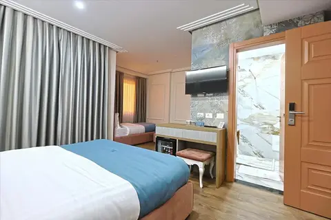 Hotel Martiness in Durres — foto 30