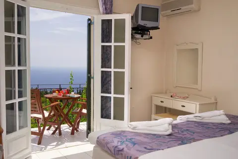 Panoramic Sunset Studios & Apartments in Δημοτική Ενότητα Ερίσου — foto 10